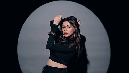 Shalmali Kholgade